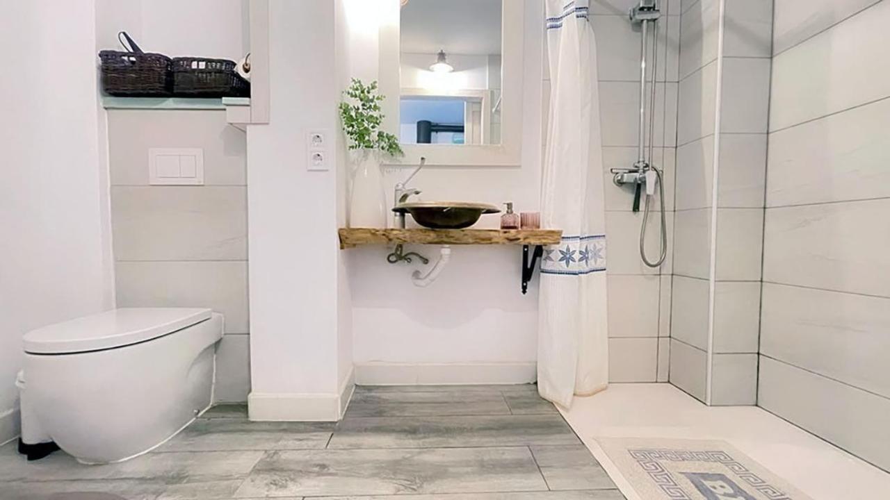 New Cozy Beach Apartment, Wifi バレンシア エクステリア 写真